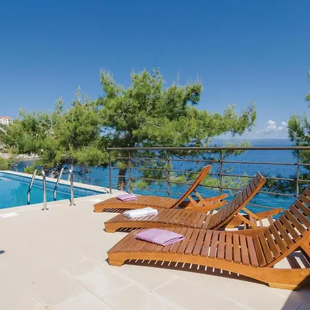 Holiday home 3 Bedroom Amazing In Prigradica