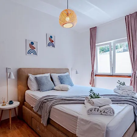 펜션 Nice Home In Prigradica