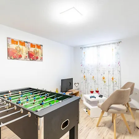 Nice Home In Prigradica 펜션