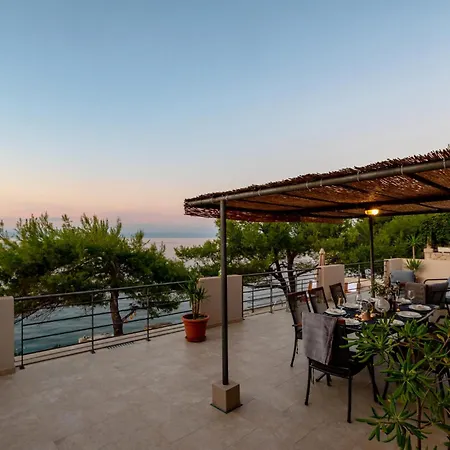 Nice Home In Prigradica 펜션